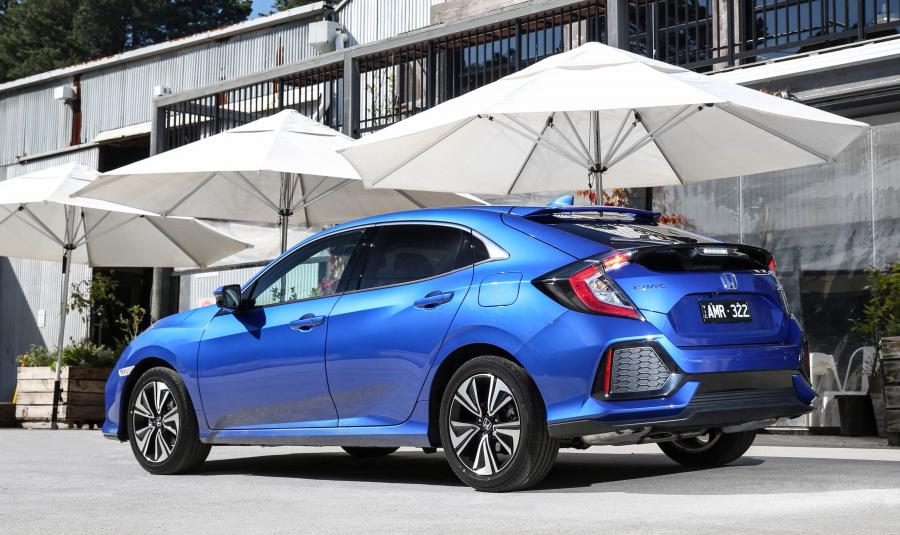  Honda Civic VTi-LX Hatchback 2017 года  (AU) (фото 9 из 40)